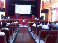 Đẩy mạnh công tác giáo dục chính trị cho sinh viên trong thời kỳ mới