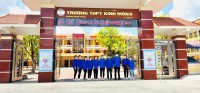 Sinh viên Trường Đại học Sao Đỏ tham gia tình nguyện tiếp sức mùa thi năm 2021